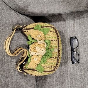 Isabella Fiore yellow crochet purse